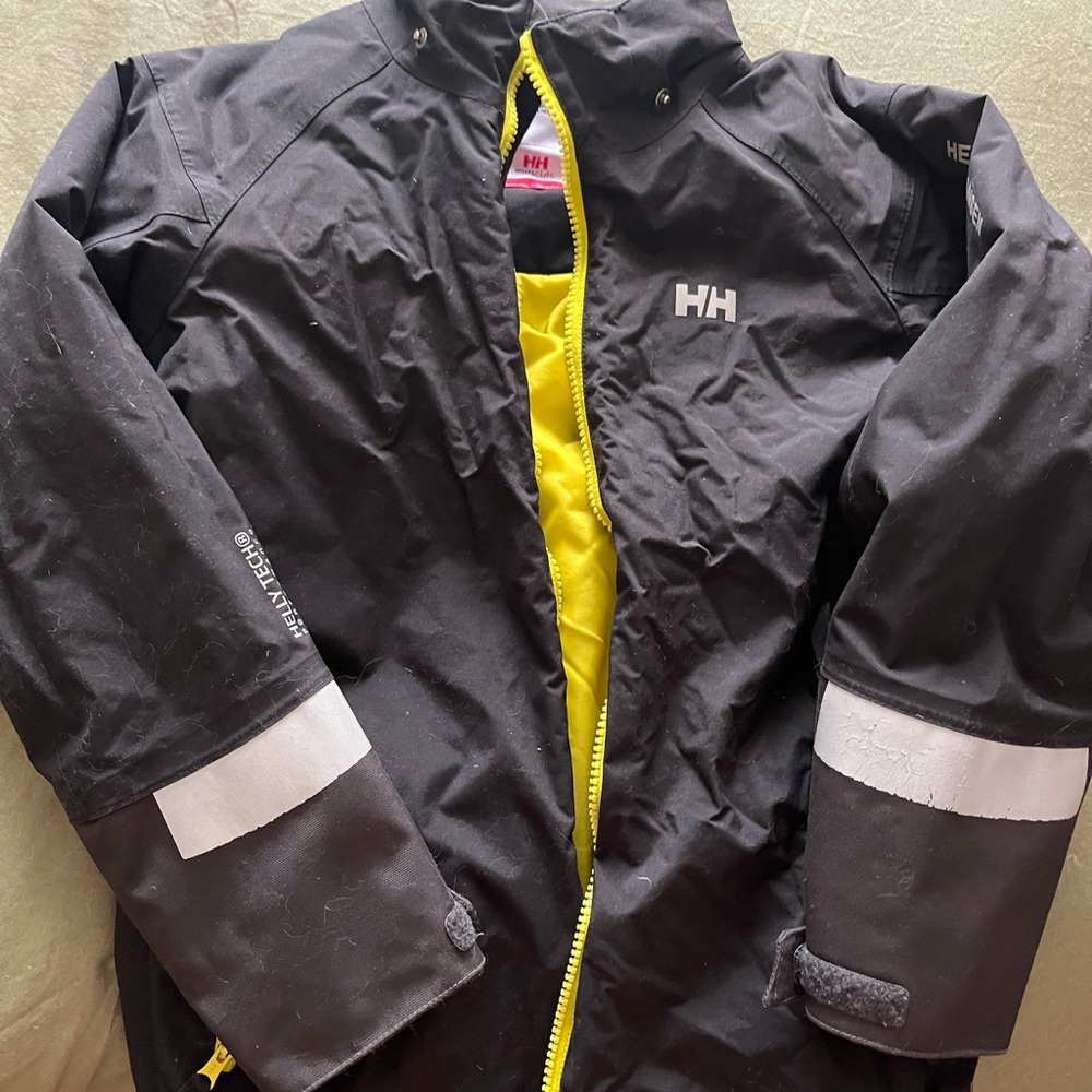 Boys Size 8 Helly Hansen Black Jacket with Yellow Highlights